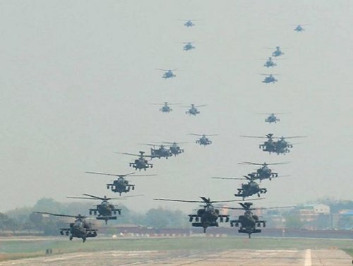 hỏa thuận bán 24 trực thăng Apache cho Qatar là một trong những  thỏa thuận bán khí tài quân sự lớn nhất của Mỹ trong năm 2014
