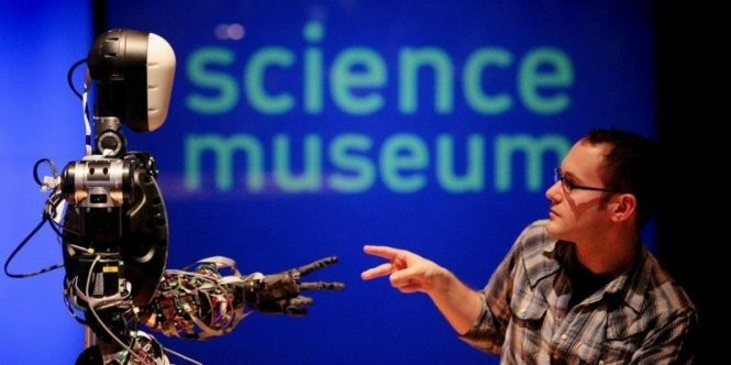 Robot BERTI trưng bày tại Bảo tàng Khoa học London (Anh) - Ảnh: AFP