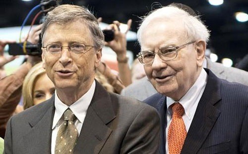 Hai tỷ phú Mỹ Bill Gates (trái) và  Warren Buffett - Ảnh: Bloomberg/Getty/CNBC.
