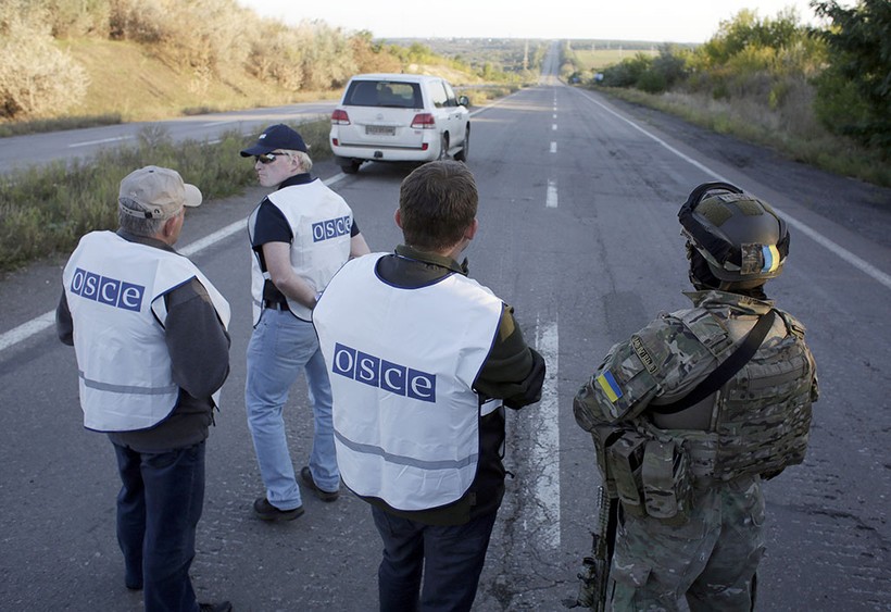 Lực lượng Ukraine rút lui - báo cáo của OBSE