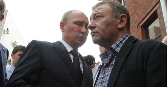 Tỷ phú Arkady Rotenberg được cho là có mối quan hệ thân tình từ thời trai trẻ với tổng thống Putin. Ảnh: Bloomberg