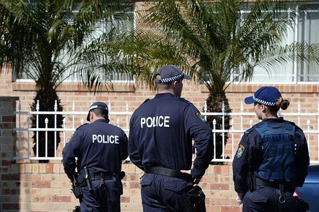 Cảnh sát Úc nói 5 thiếu niên ở Melbourne đang lên kế hoạch khủng bố (Ảnh: Daily Mail)