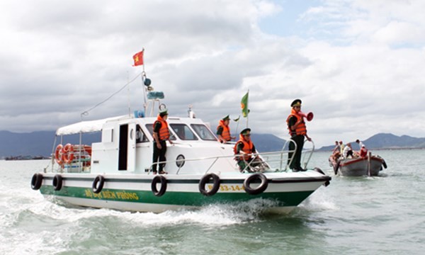 Bộ đội Biên phòng Việt Nam xử lý 4 tàu cá Trung Quốc