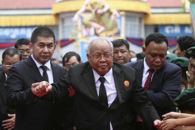 Chủ tịch Thượng viện Campuchia Chea Sim - Ảnh: Reuters