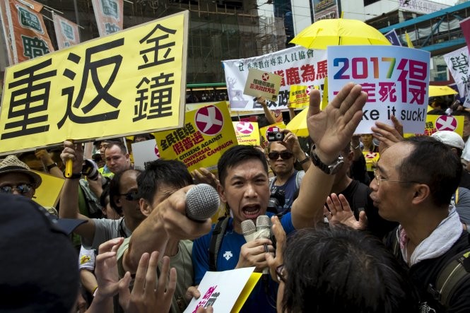 Người Hong Kong biểu tình đòi bầu cử tự do hôm qua -  Ảnh: Reuters