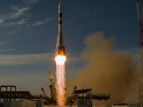 Tàu vũ trụ Soyuz của Nga sẽ tiếp tục đưa hàng lên ISS thay Dragon