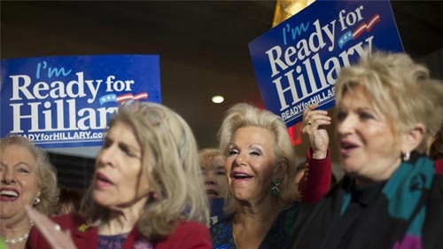 Nhiều Nhiều cử tri nữ sẽ ủng hộ bà Clinton.