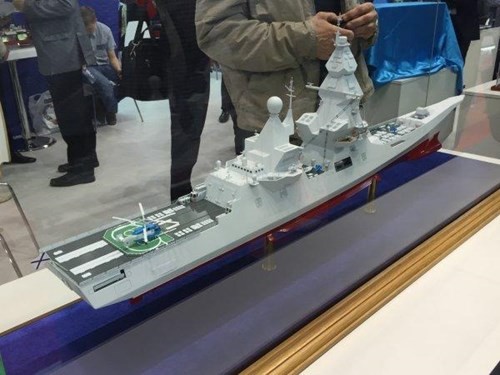 Mô hình thiết kế tàu khu trục Leader với các ống phóng tên lửa thẳng đứng