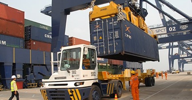 Bản thân DN logistics Việt phải biết giữ khách hàng là DN xuất nhập khẩu nội địa. Ảnh: Hữu Luận