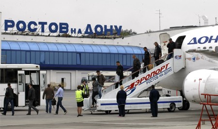 Tưng bừng Flash-mob của tiếp viên sân bay Rostov-on-Don Nga