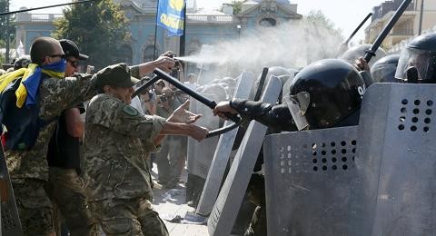 Huynh đệ tương tàn, Kiev đợi Maidan trở lại