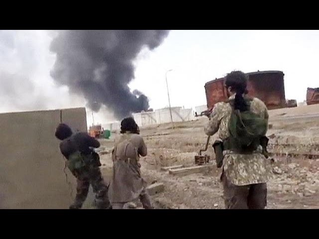 Video: vụ bắn máy bay không thành của chiến binh IS