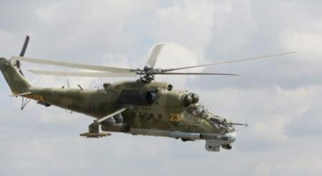 Video trực thăng Mi-24 quân đội Syria ném bom chiến binh IS