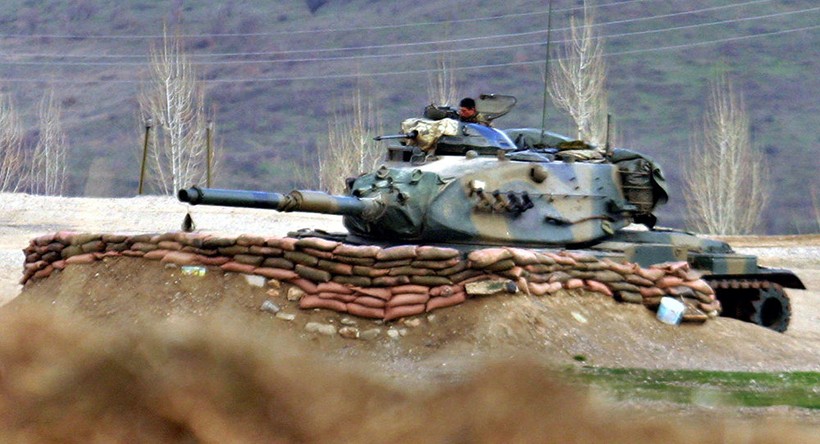 IS tập kích căn cứ quân sự Thổ Nhĩ Kỳ, tướng người Kurd thiệt mạng