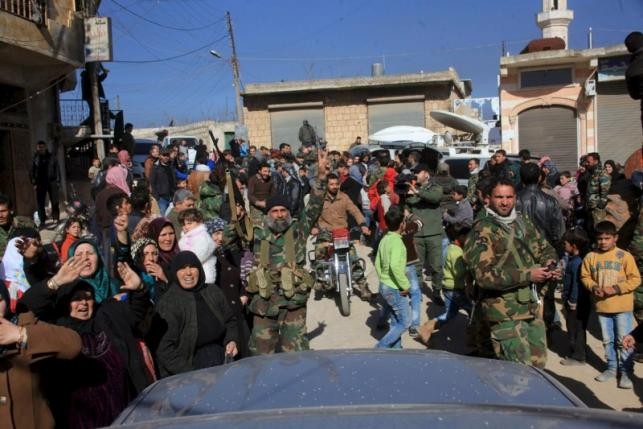 Quân đội Syria mở rộng truy quét ngoại vi hai thị trấn Nubul và al-Zahra