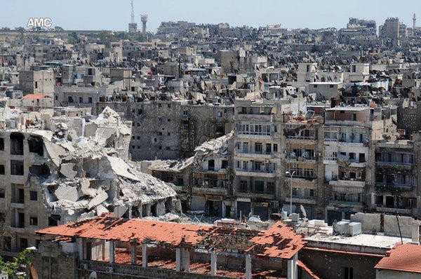 Thành phố Aleppo bị tàn phá trong cuộc chiến giữa quân đội Syria và các lực lượng Hồi giáo cực đoan