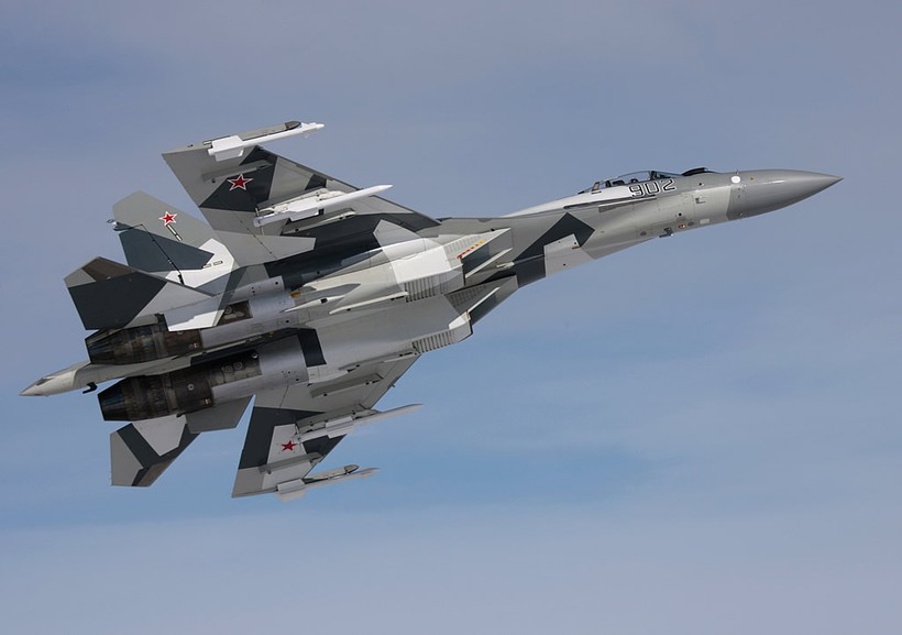 Cận cảnh siêu tiêm kích Su-35S trực chiến tại Syria