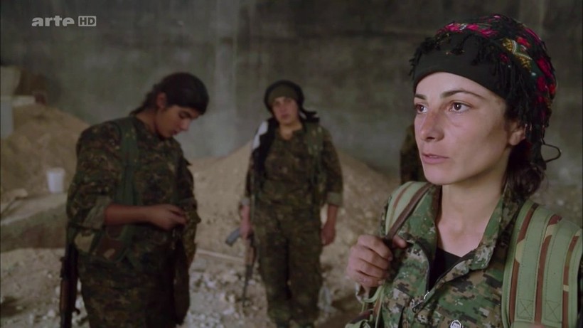 Nữ binh người Kurd trong chiến tranh chống IS
