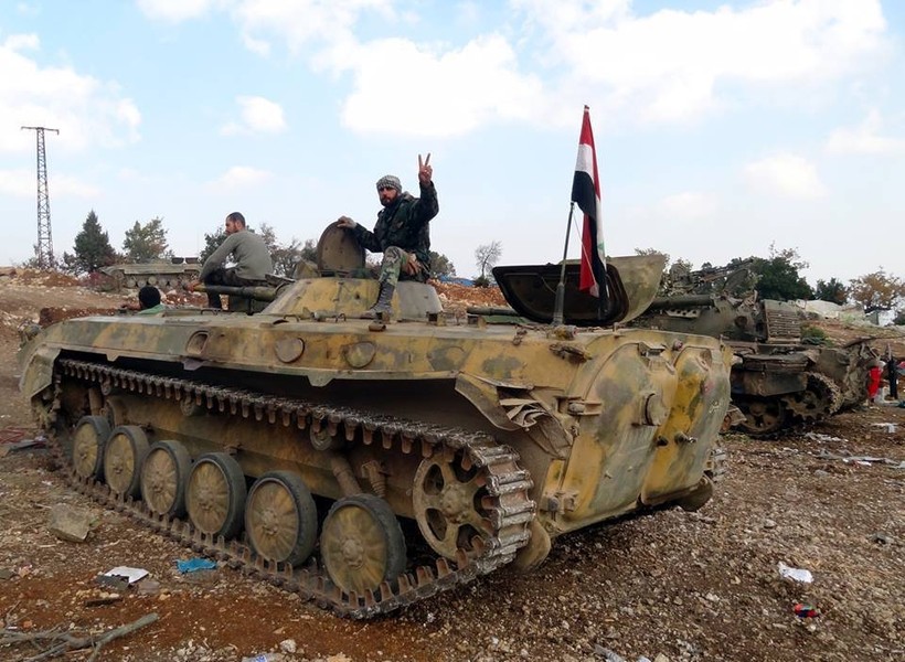 Quân đội Syria đồng loạt tấn công trên địa bàn tỉnh Lattakia, Aleppo và Deir Ezzor