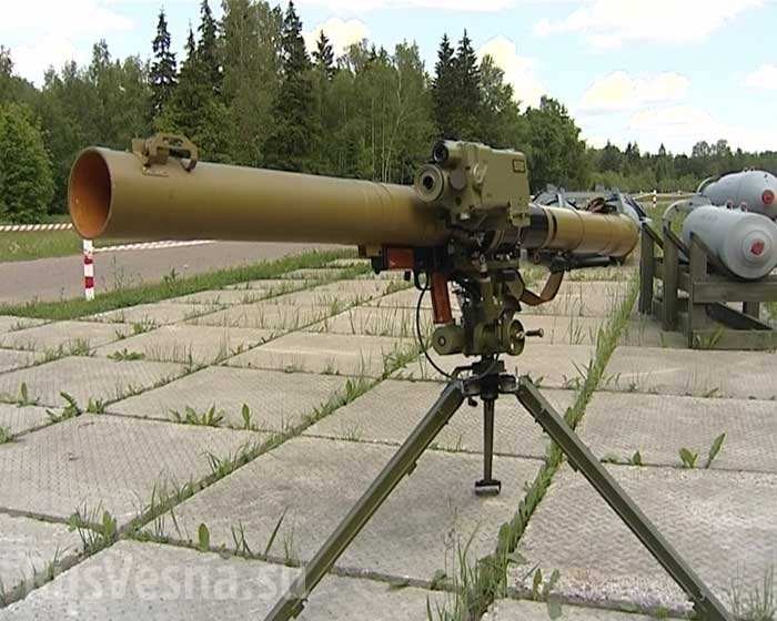 Kinh hoàng súng phóng lựu Nga Vampire xuyên thủng bê tông cốt thép dày 2 mét