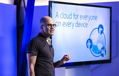 CEO Satya Nadella đang lèo lái con thuyềnMicrosoft theo hướng tập trung nhiều hơn vào điện toán đám mây.