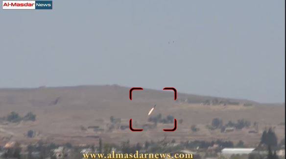 Video: tên lửa đạn đạo đất đối đất quân đội Syria tấn công lực lượng Hồi giáo cực đoan ở Darayya