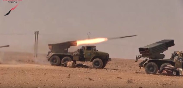 Hỏa lực pháo phản lực Grad của quân đội Syria trên chiến trường Palmyra