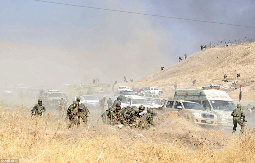 Lực lương dân quân người Kurd Peshmerga trên chiến trường thành phố Mosul 