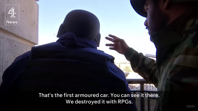 Cuộc phỏng vấn của phóng viên kênh truyền hình Anh Kênh 4 với các binh sĩ quân đội Syria ở Aleppo