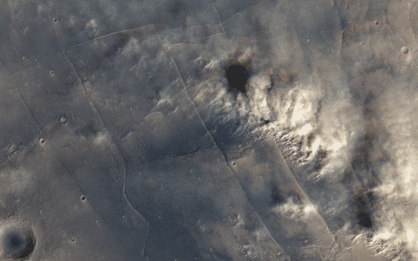 Hình ảnh cơn bão bụi trên bề mặt sao Hỏa 