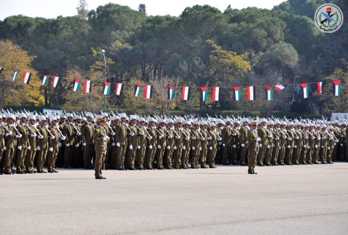 Lễ tốt nghiệp của hàng nghìn sĩ quan trẻ, được đào tạo theo chương trình mới của quân đội Syria