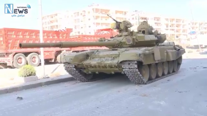 Xe tăng T-90 quân đội Syria trên chiến trường Aleppo