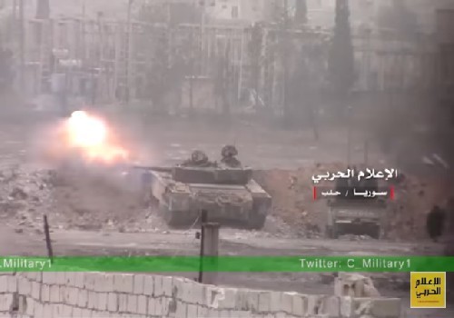 Xe tăng quân đội Syria tấn công vào khu vực quận Sheikh Sa'eed