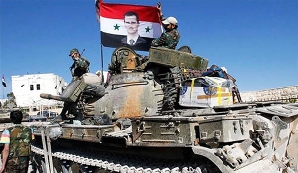 Binh sĩ quân đội Syria trên xe tăng (ảnh minh họa)