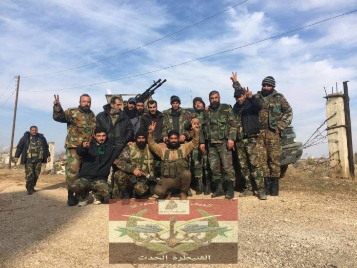 Lực lượng tiếp vận quân đội Syria đến sân bay T-4