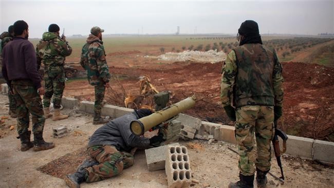 Binh sĩ Syria sử dụng tên lửa chống tăng ATGM trên chiến trường Sweida