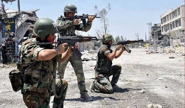 Binh sĩ quân đội Syria trên chiến trường Daraa