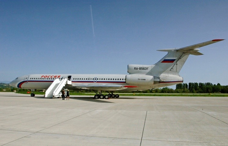 Máy bay chở khách Tu-154 Nga