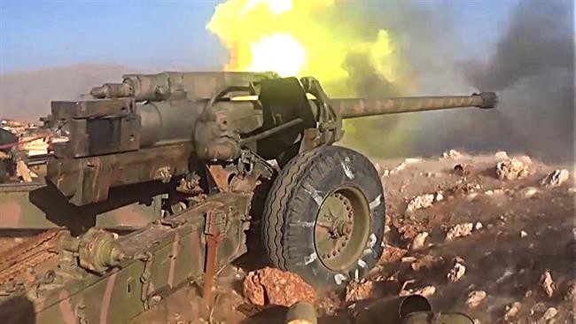 Một khẩu pháo hạng nặng quân đội Syria khai hỏa