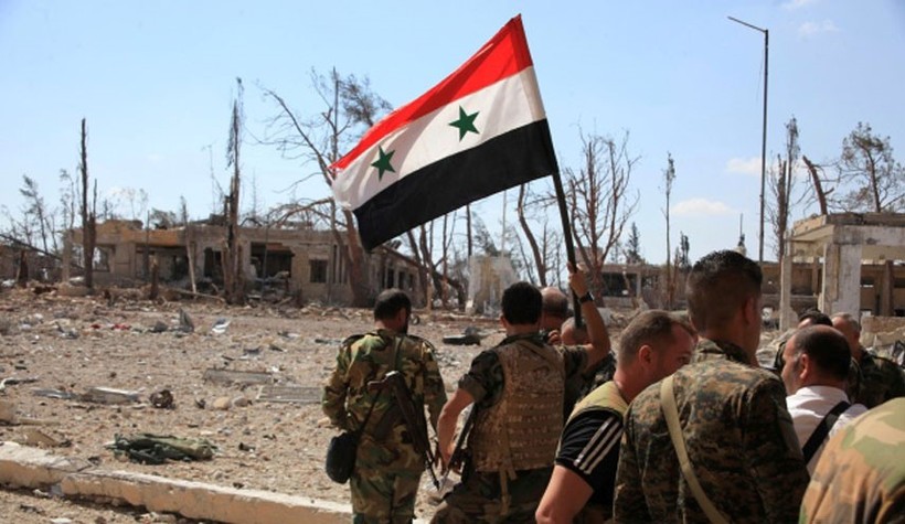 Binh sĩ quân đội Syria trên chiến trường phía đông Aleppo