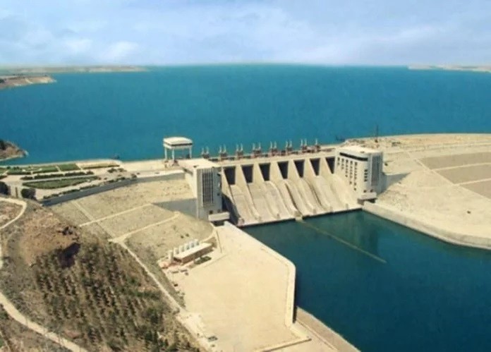 Đập thủy điện Tabqa trên sông Euprates