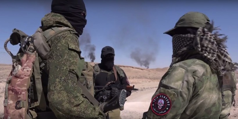 Lực lượng Săn IS (IS Hunters) trên vùng sa mạc tỉnh Homs