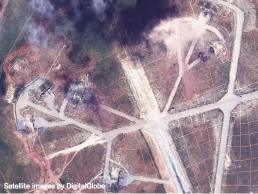 Ảnh vệ tinh chụp sân bay quân sự Al-Shayrat sau cuộc tấn công tên lửa Tomahawk của hải quân Mỹ