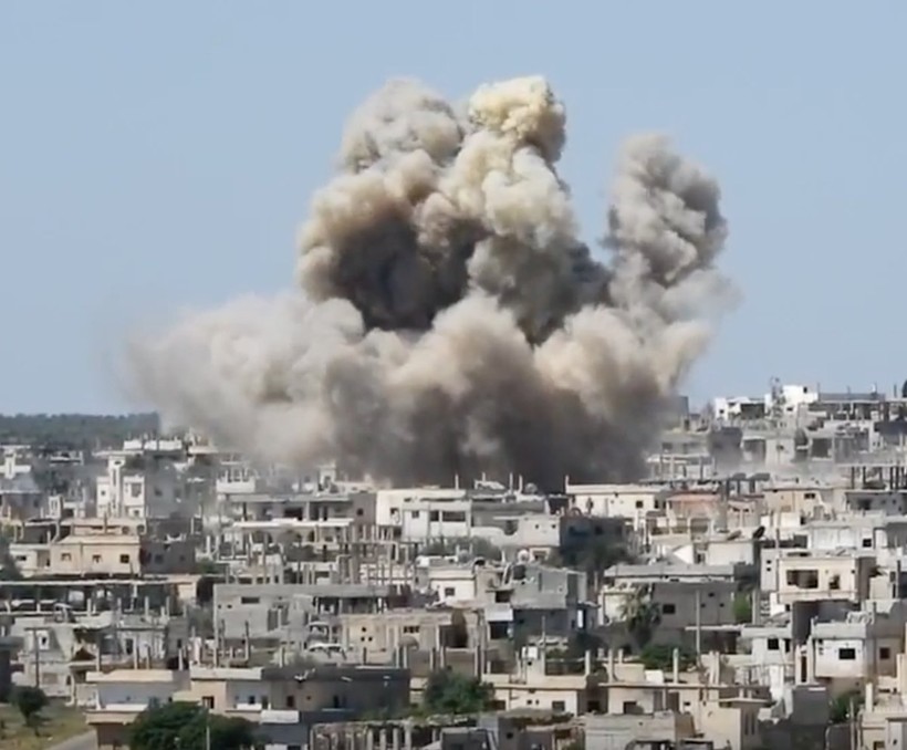 Không quân Nga không kích dữ dội trên chiến trường thành phố Daraa