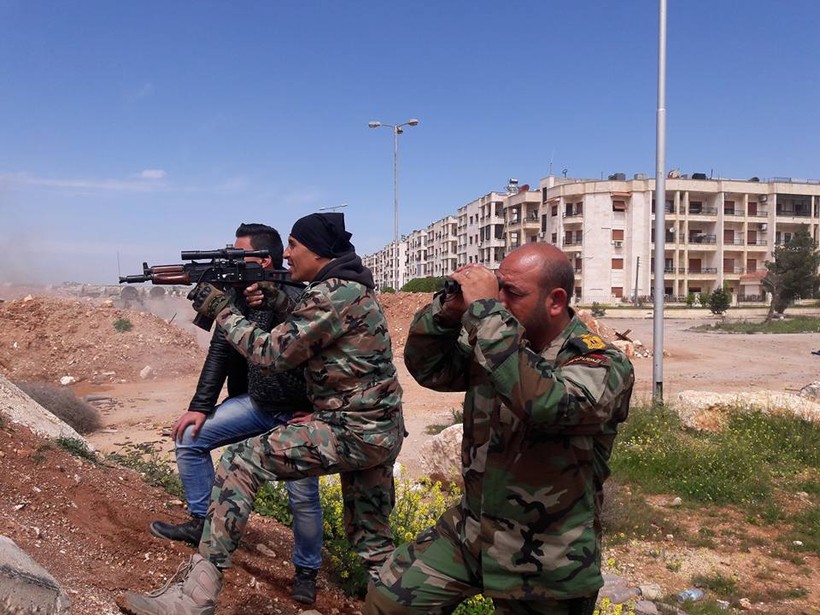 Binh sĩ quân đội Syria trên chiến trường Al-Qaboun, Damascus