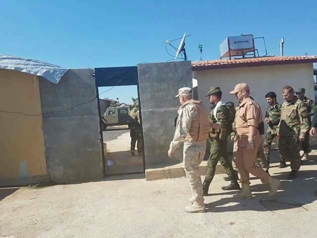 Tướng Suheil Hassan cùng các cố vấn Nga, có thể ở Aleppo, chuẩn bị cho cuộc tấn công về Deir Ezzor