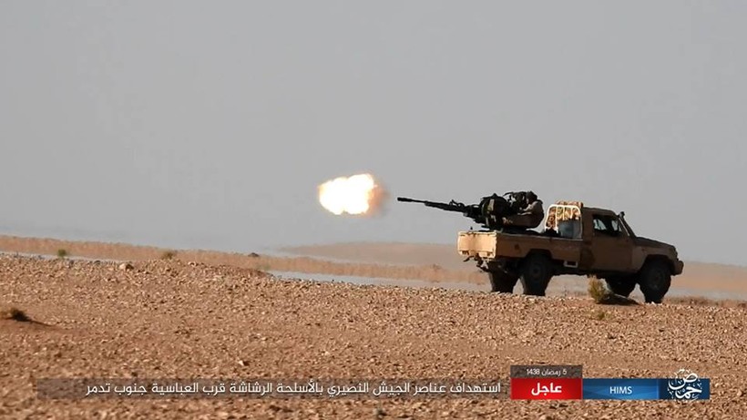IS tấn công quân đội Syria trên chiến trường Palmyra
