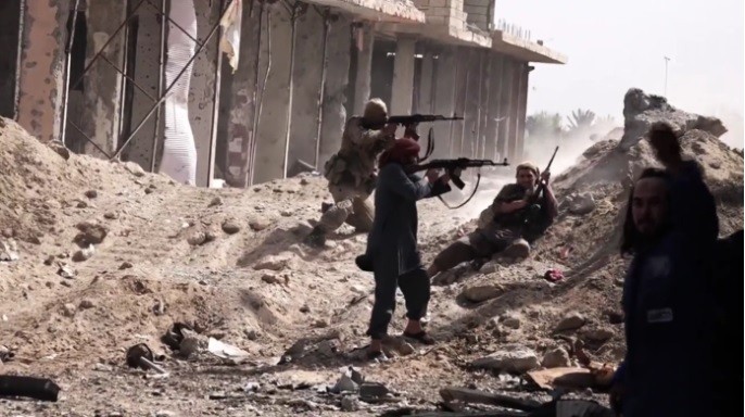 Các tay súng khủng bố IS tấn công Deir Ezzor