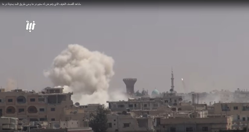Quân đội Syria pháo kích thành phố Daraa bằng tên lửa Convoi và pháo binh hạng nặng