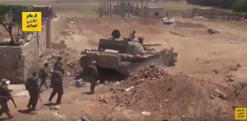 Lực lượng Tiger tấn công trên vùng nông thôn thành phố Raqqa